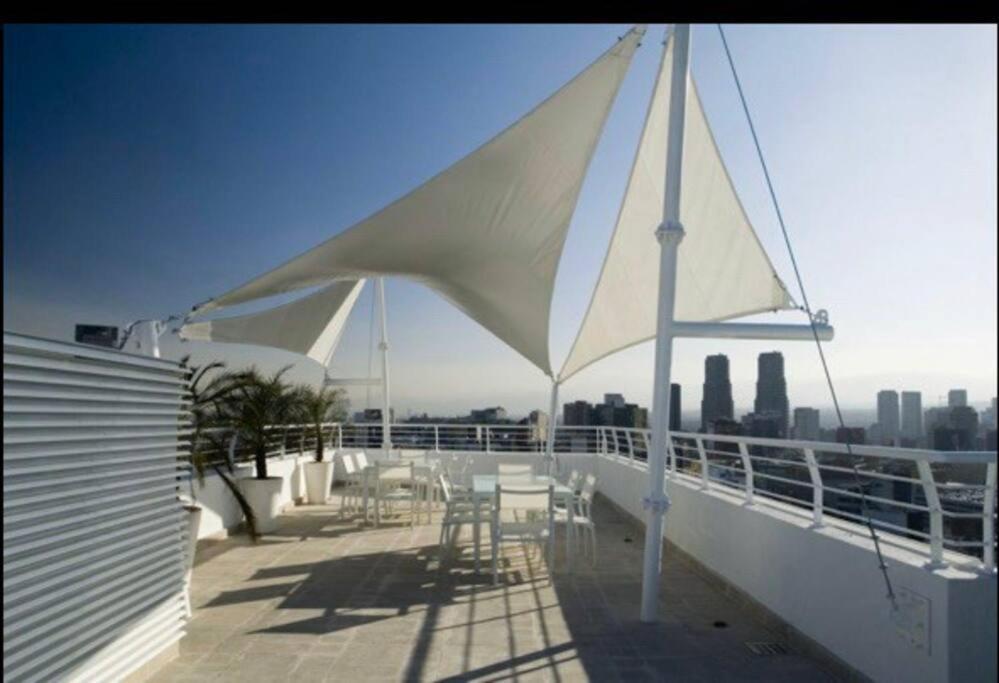 Comfortable To Work Pool Fast Wifi