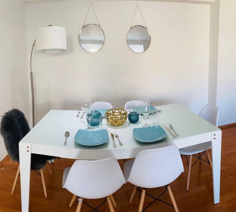 Comfortable To Work Pool Fast Wifi Apartment