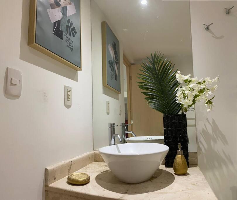 Apartment Comfortable To Work Pool Fast Wifi
